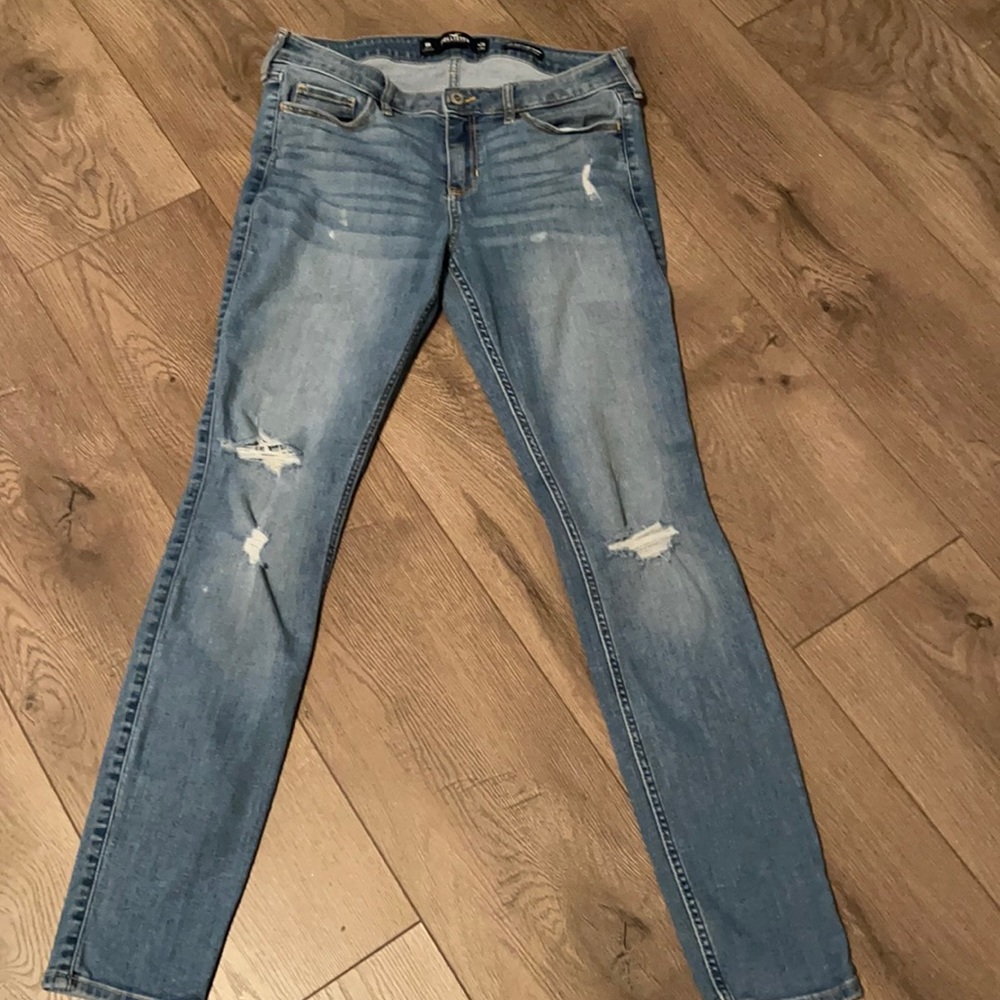 Hollister low rise super skinny jeans 9R   W29 L30